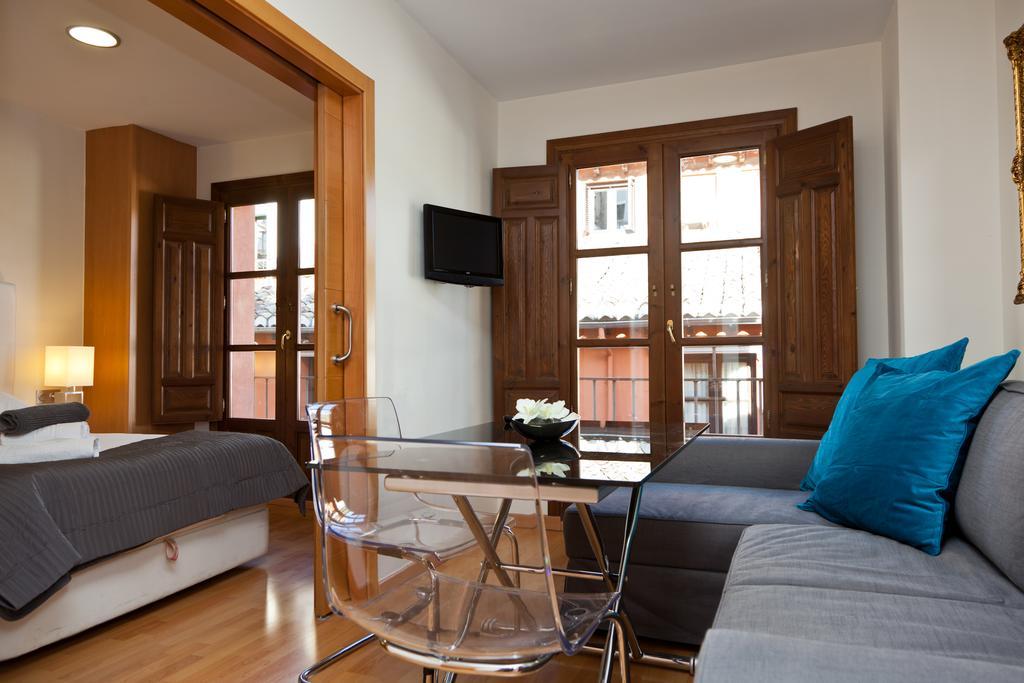 Apartamentos Elvira 21 Гранада Номер фото